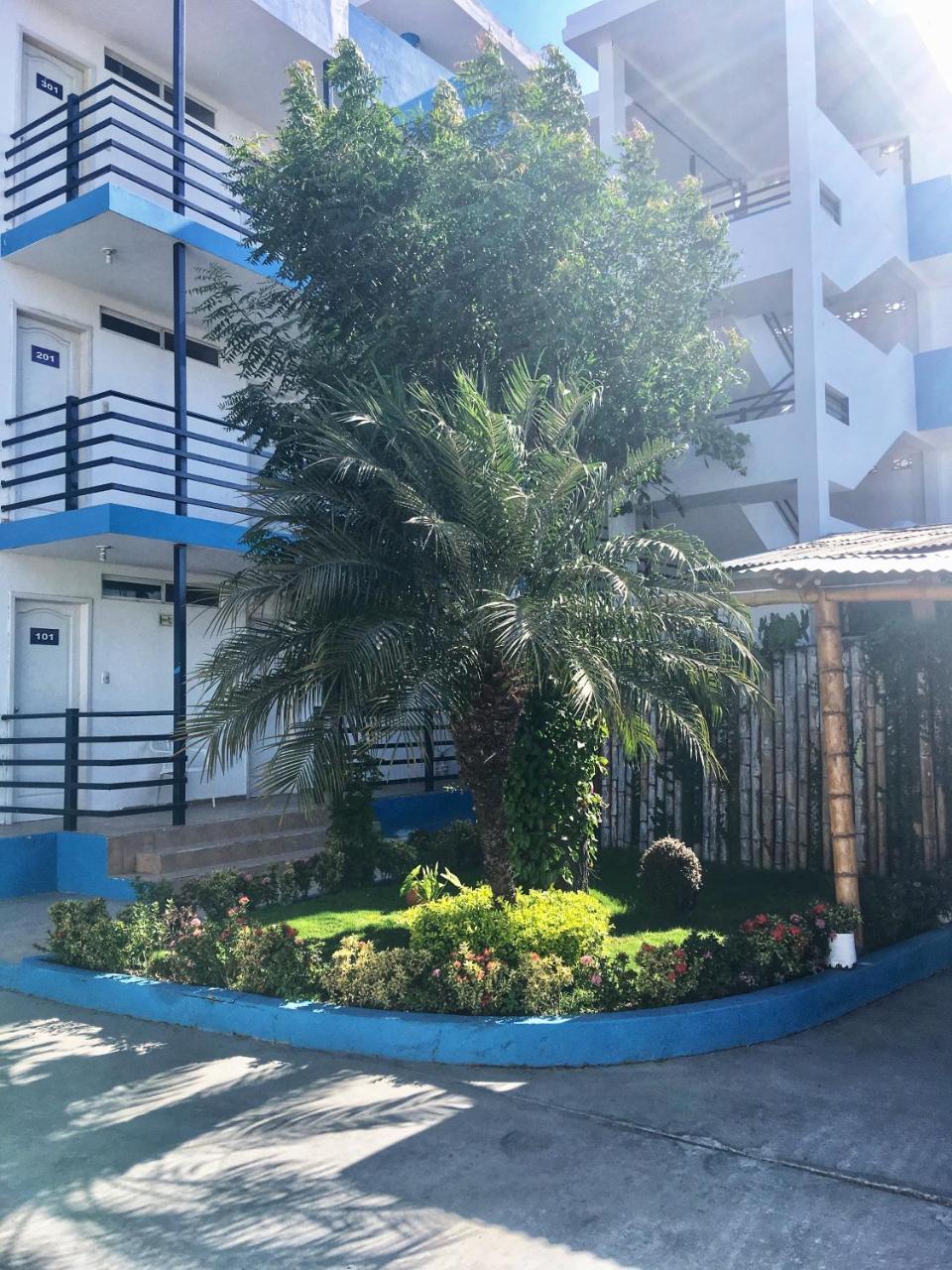 Hostal Albatros Manta Esterno foto