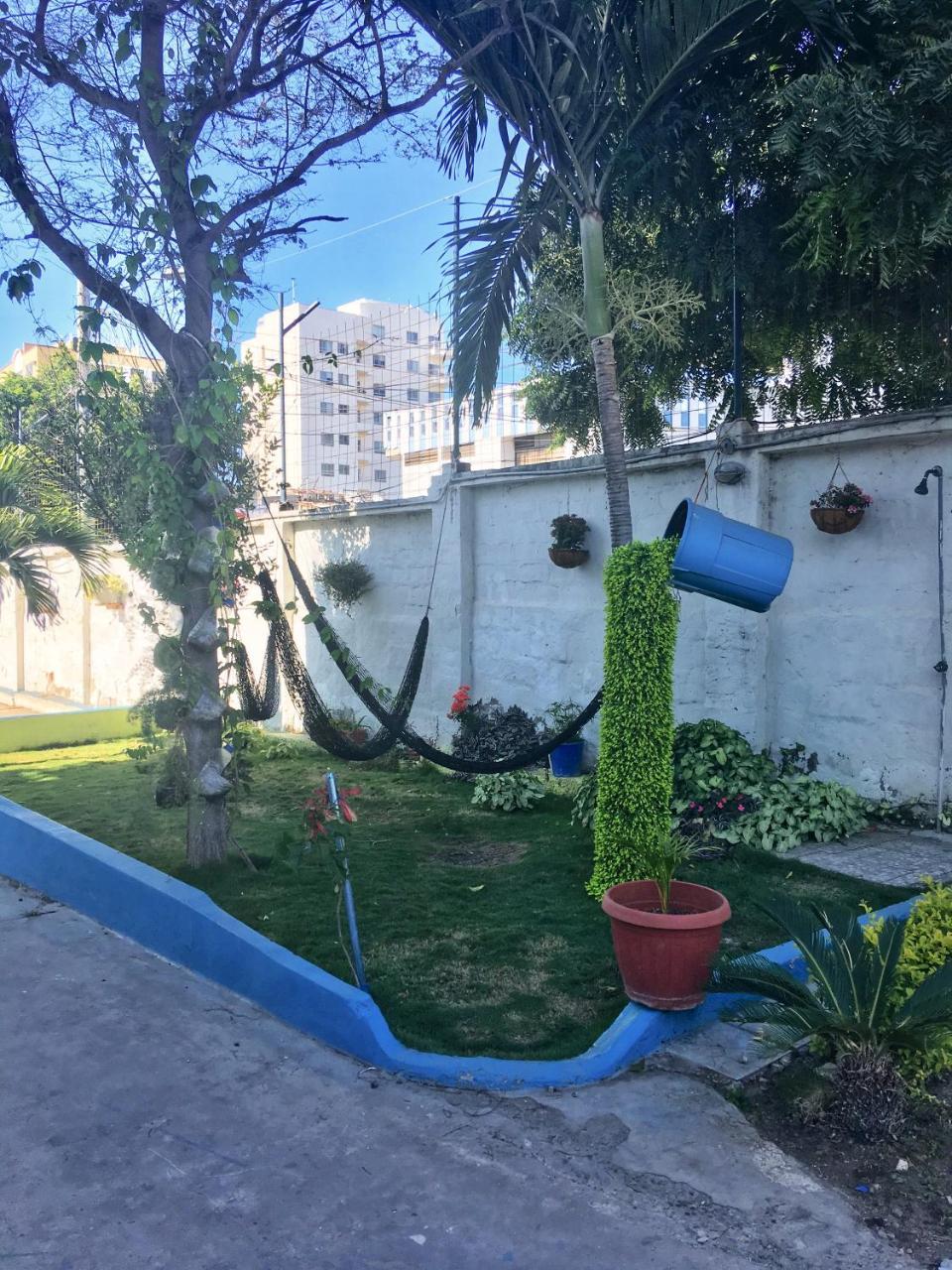 Hostal Albatros Manta Esterno foto