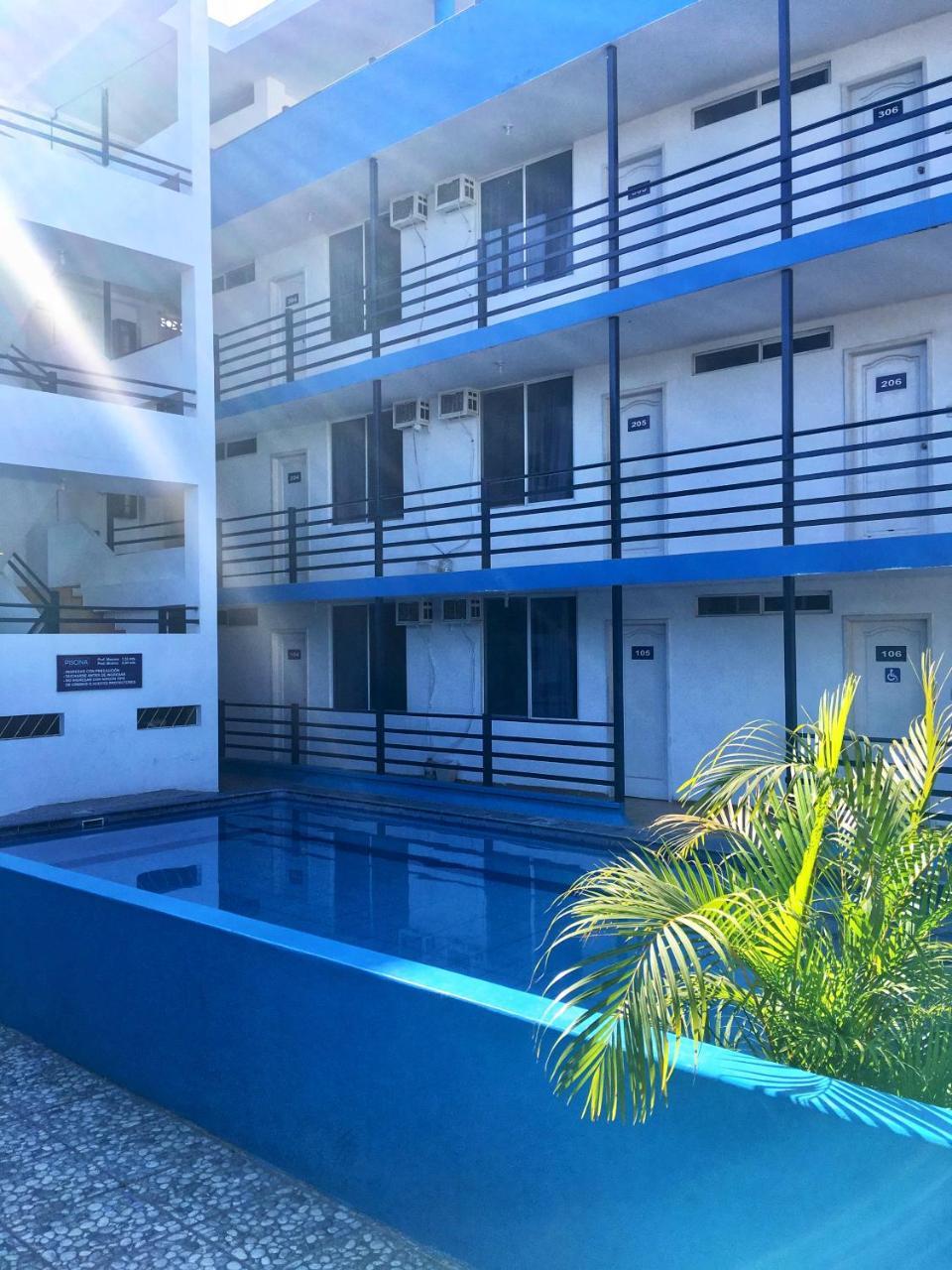 Hostal Albatros Manta Esterno foto